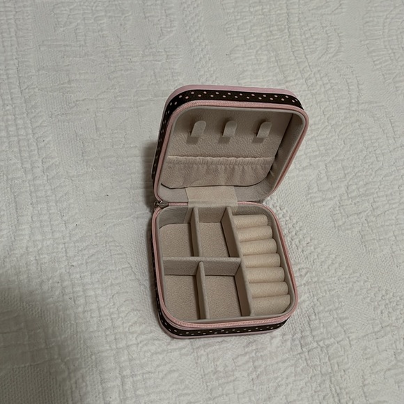 Small Pink travel Jewelry box - Picture 3 of 3